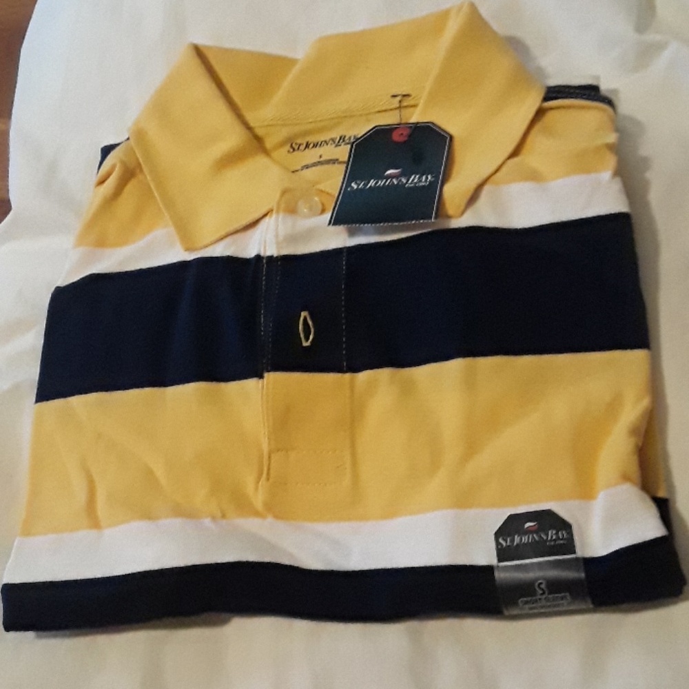 St John's Bay polo styled short sleeve shirt